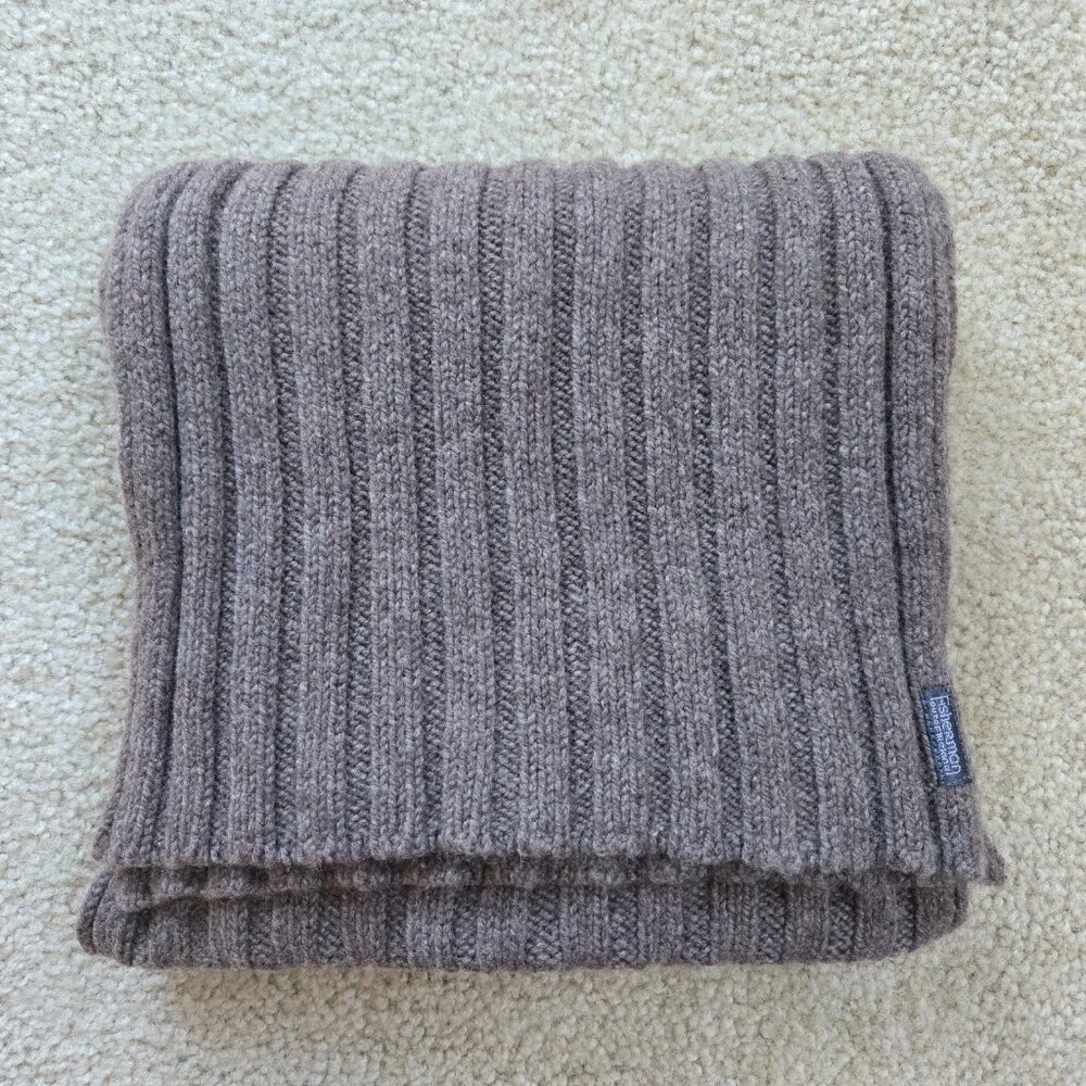 Brown Ribbed Lambswool Scarf made in Ireland - Picture 3 of 9